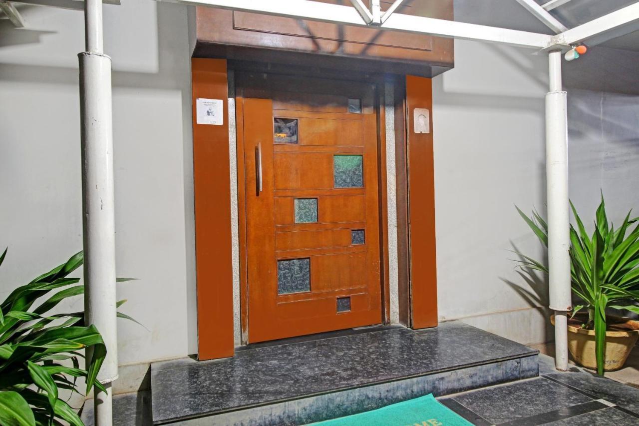 Collection O 82357 Hotel Surabhi Pride Trimulgherry Exterior foto